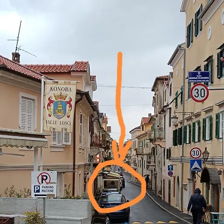 Daire Adriatika Seaside Loft *